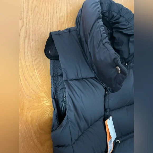 Save the duck puffer vest 2/M - Picture 7 of 13